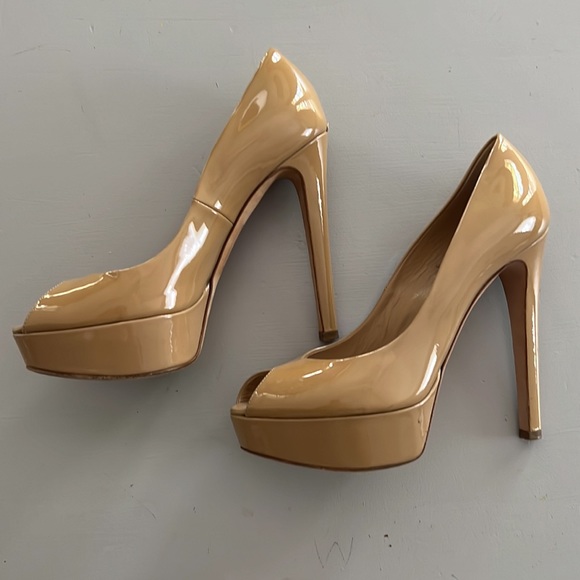 Christian Dior tan platform peep toe stiletto - Picture 4 of 9